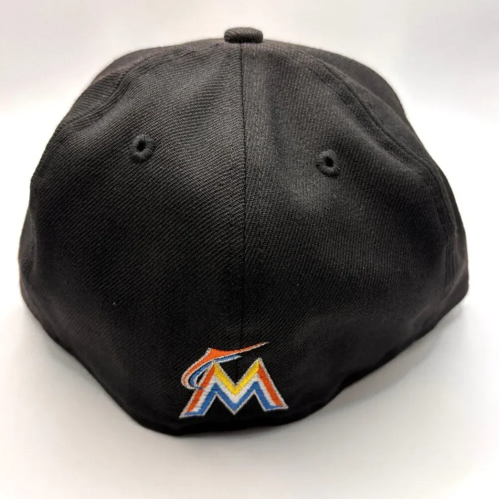 Florida Marlins MLB New Era 59Fifty On-field Fitted Hat Size 7 - Black Graffiti